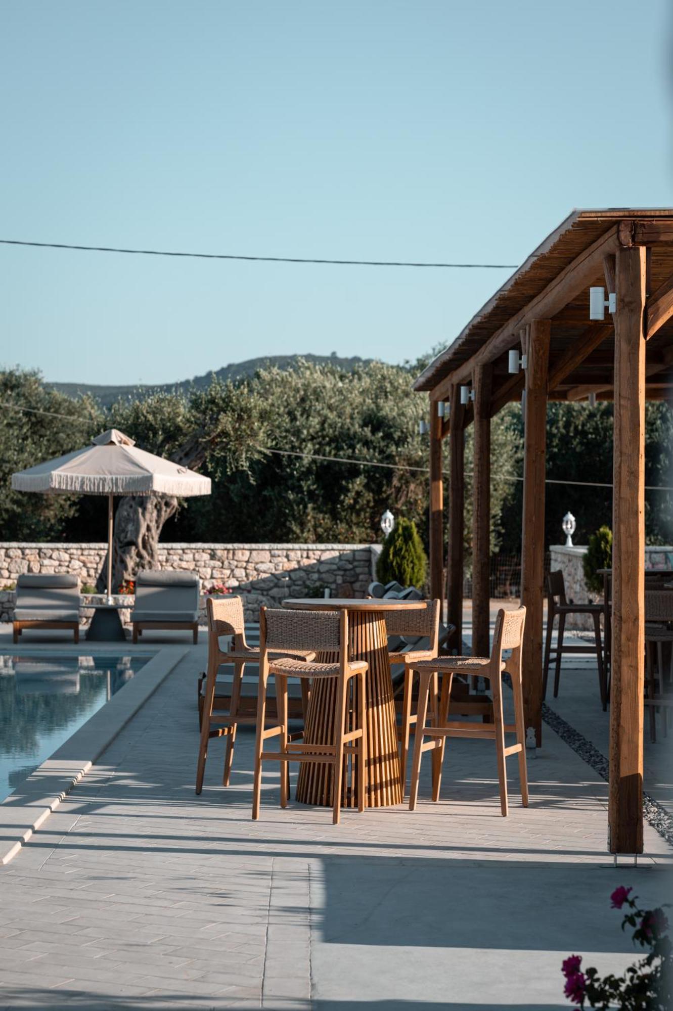 Trinity Design Suites Valanidorachi 외부 사진